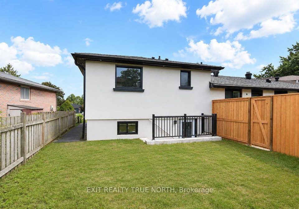 66-peacock-lane-barrie-ontario-s13843282