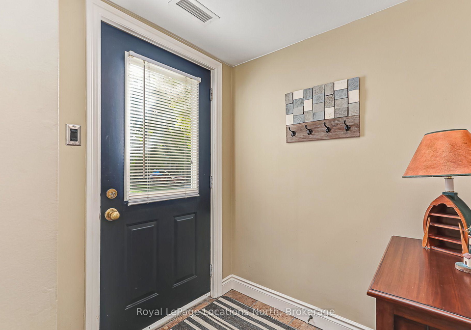 820-suncrest-circle-collingwood-ontario-s13843348