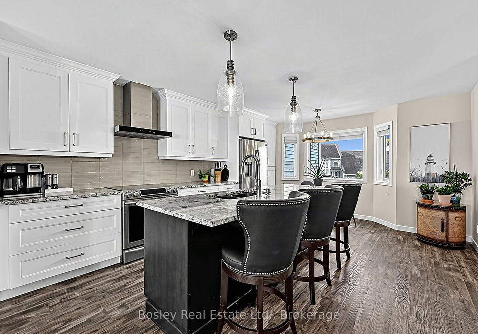 13-cranberry-surf-collingwood-ontario-s13843470