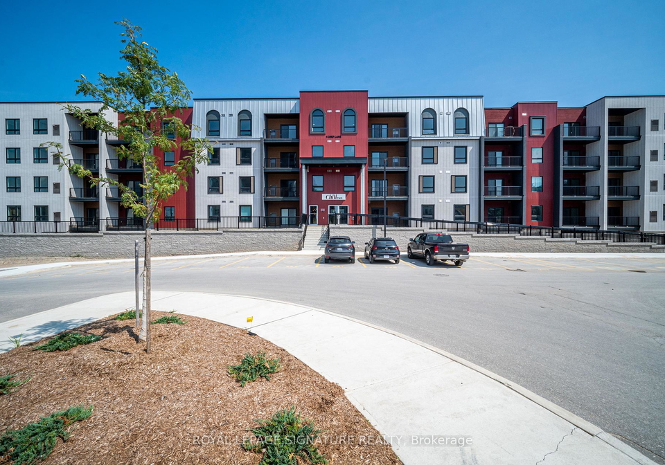 1-chef-lane-barrie-ontario-s13843520