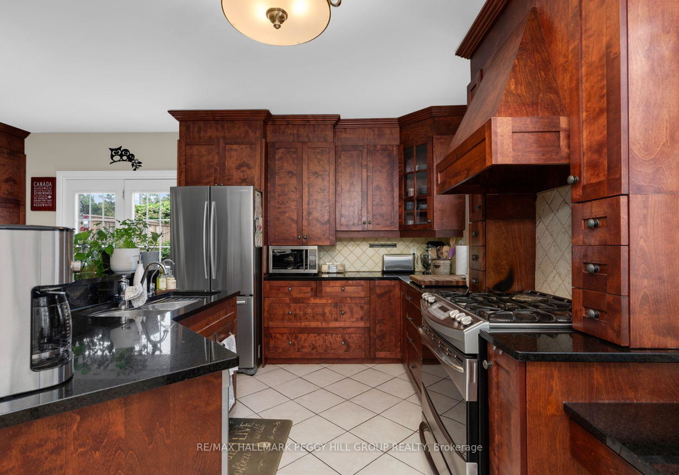12-beacon-road-barrie-ontario-s13843812