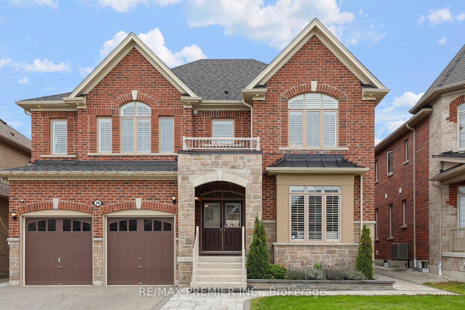 28-samuel-crescent-springwater-ontario-s13843938