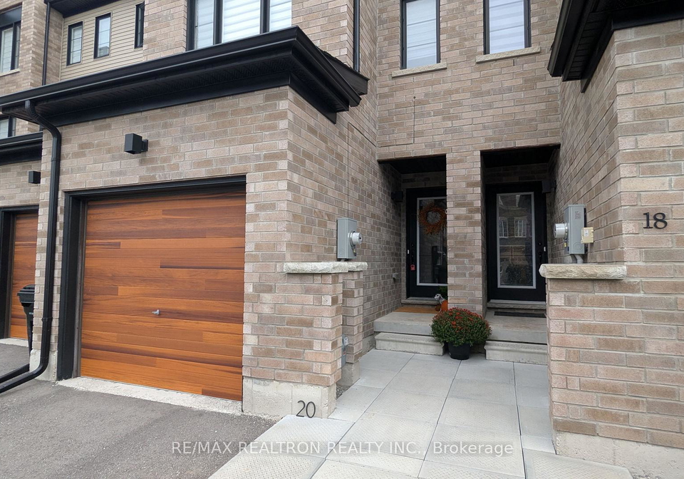 20-pumpkin-corner-crescent-barrie-ontario-s13847488