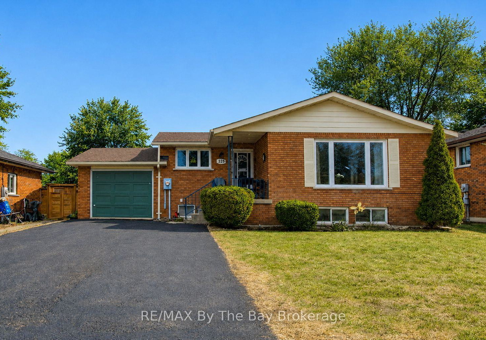 229-datas-drive-e-clearview-ontario-s13849030