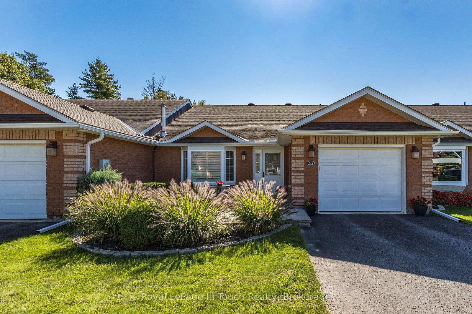 90-burke-street-penetanguishene-ontario-s13853022