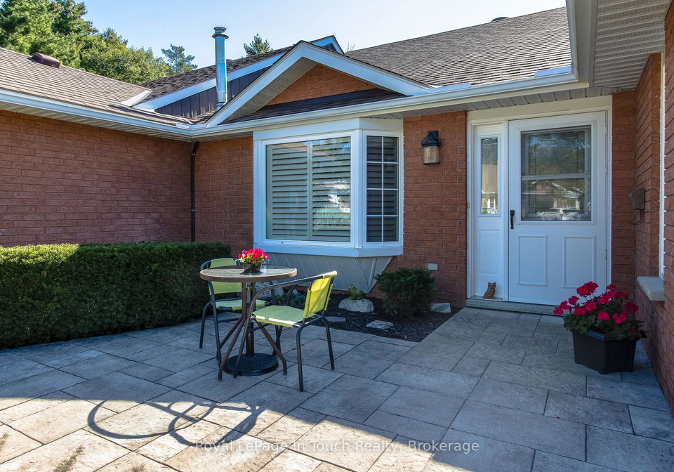 90-burke-street-penetanguishene-ontario-s13853022