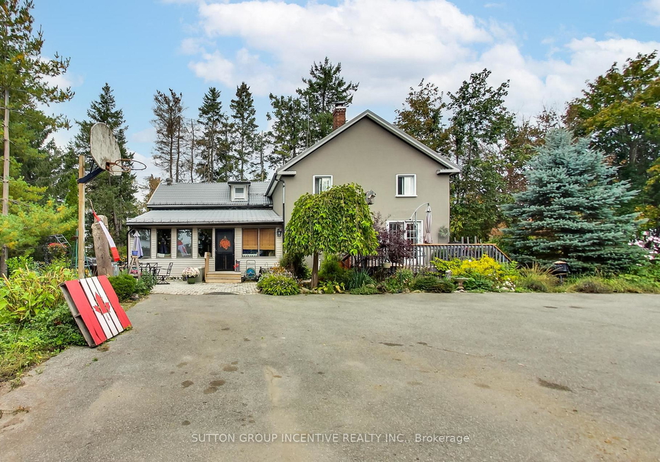 1724-penetanguishe-road-springwater-ontario-s13853926