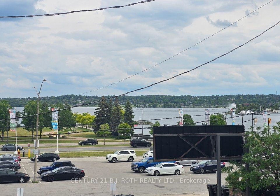 4dunlop-street-e-barrie-ontario-s13855152