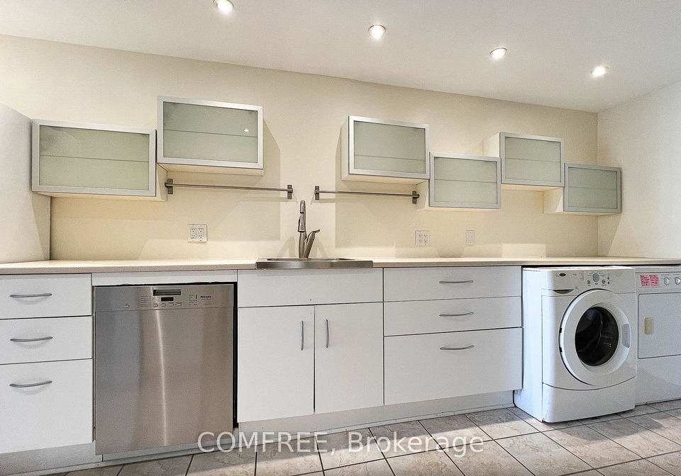 28-bluejay-drive-barrie-ontario-s13855622
