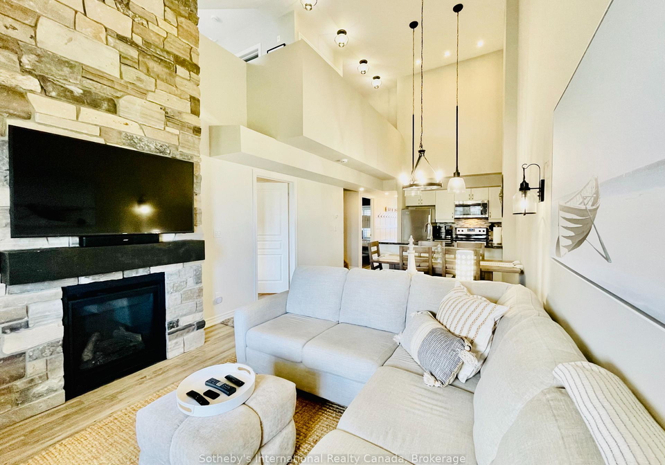 7-anchorage-crescent-collingwood-ontario-s13855670