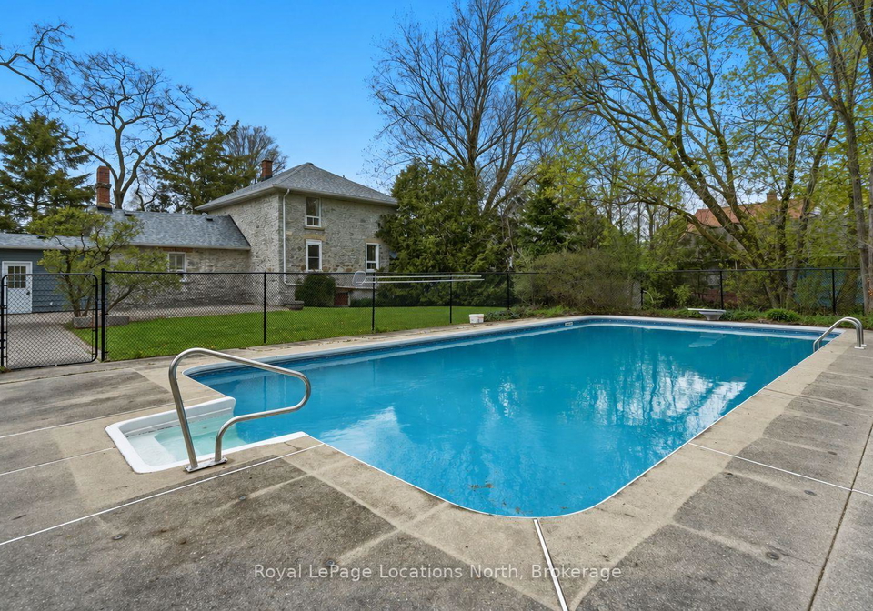 562-cameron-street-collingwood-ontario-s13856610