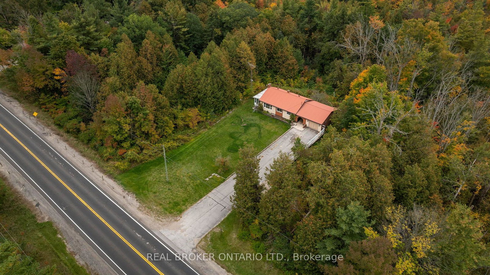 2086-penetanguishene-road-springwater-ontario-s13859324