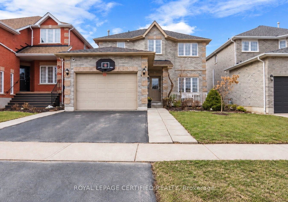 50-batteaux-street-barrie-ontario-s13859362