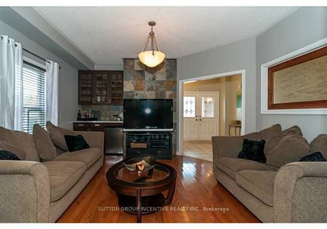 4-bluewater-trail-barrie-ontario-s13859392