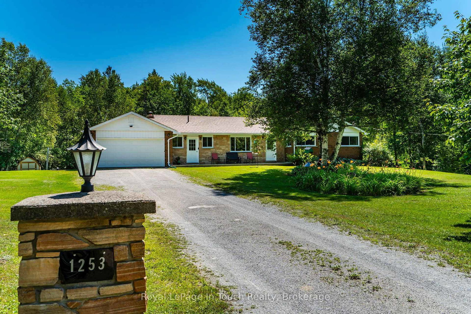 1253-kitchen-side-road-severn-ontario-s13864658