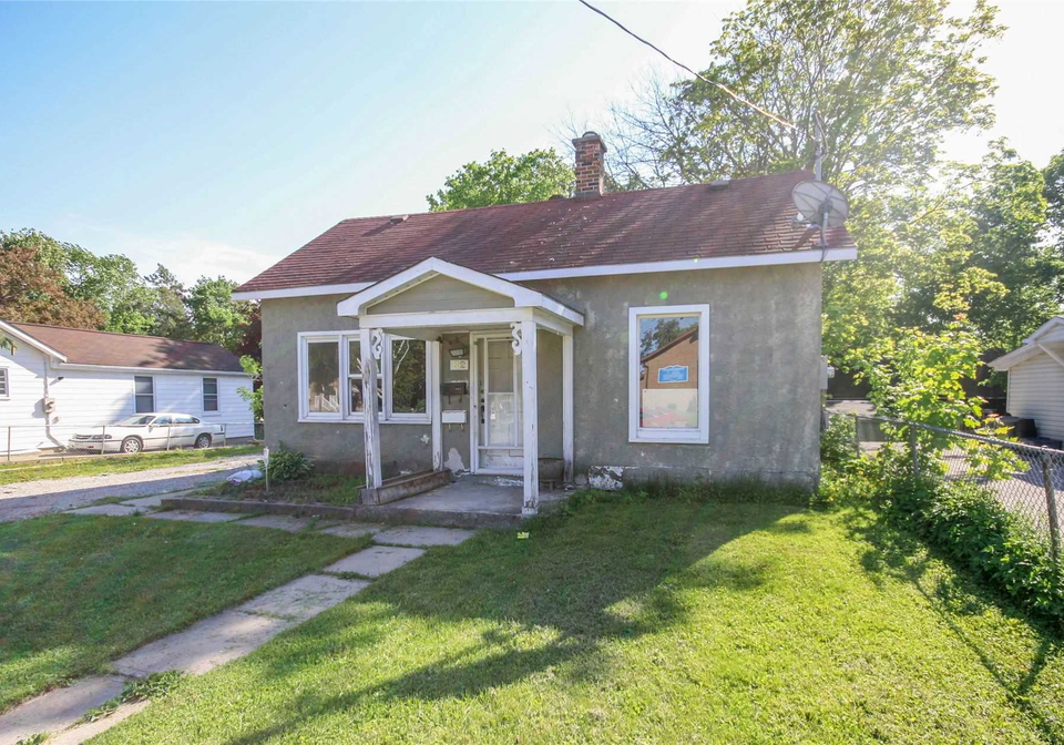 82-peel-street-barrie-ontario-s4819387