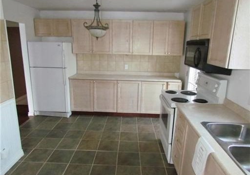 46-charlbrook-avenue-barrie-ontario-s5065589