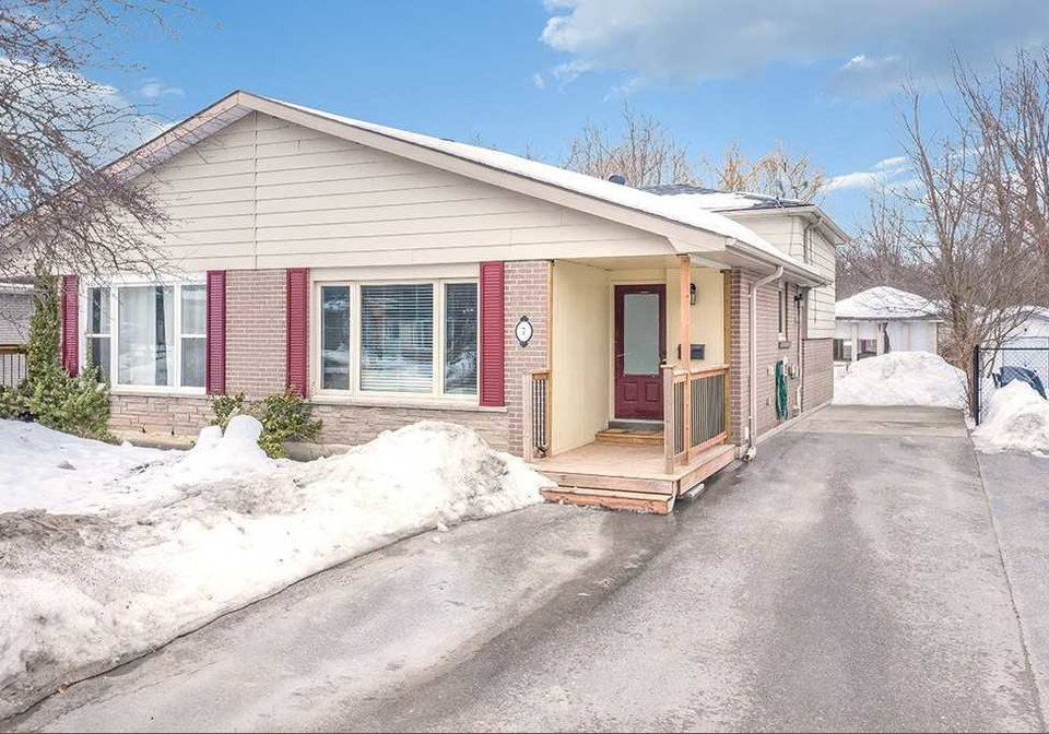 7-burbank-place-barrie-ontario-s5134882