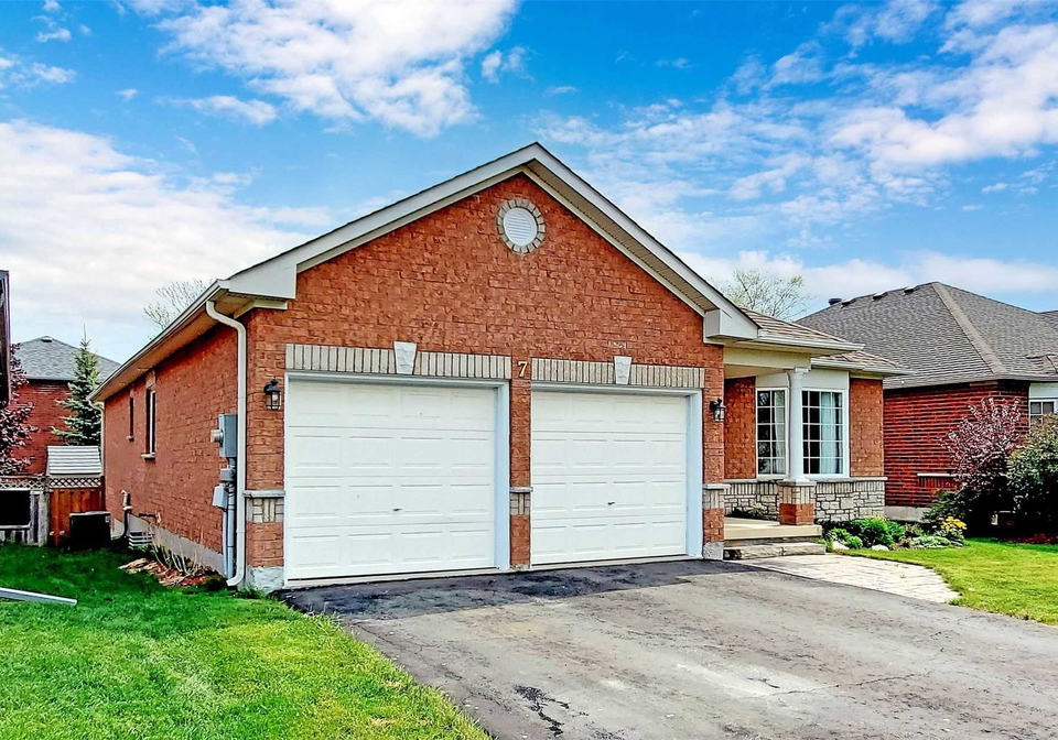 7-duval-drive-barrie-ontario-s5243986