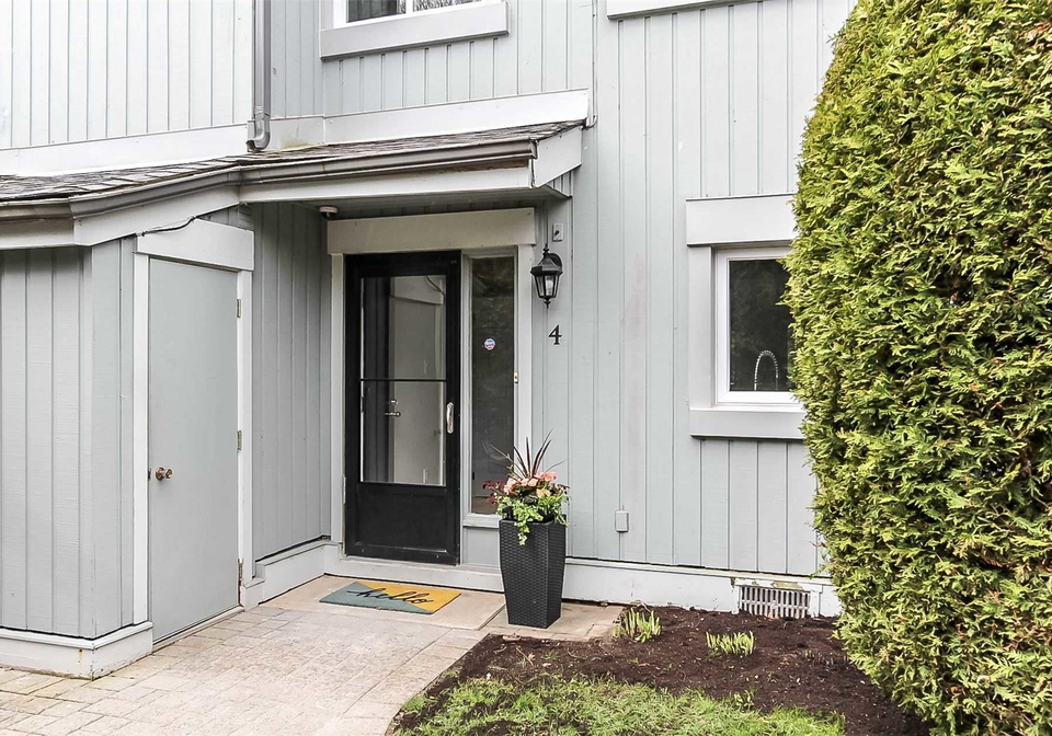 100-fairway-crescent-collingwood-ontario-s5278003