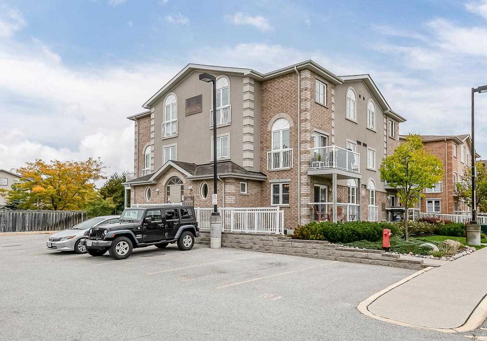 141-sydenham-wells-barrie-ontario-s5398923