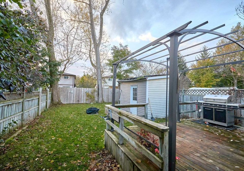 20-mowat-crescent-barrie-ontario-s5436954