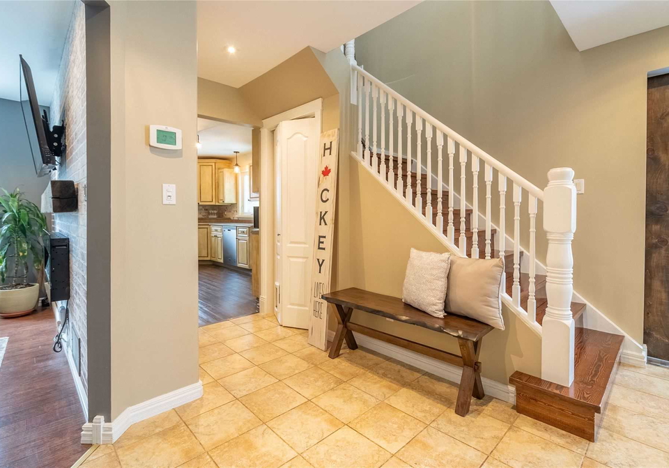 9-orwell-crescent-barrie-ontario-s5465969