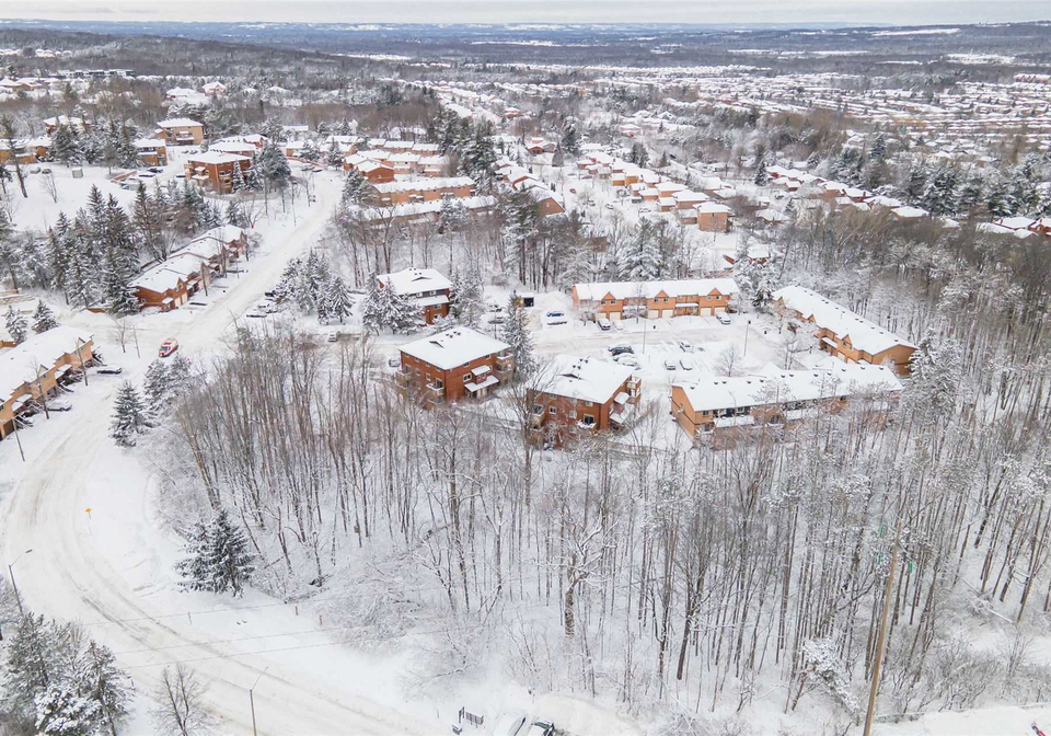 20-evergreen-court-barrie-ontario-s5496936