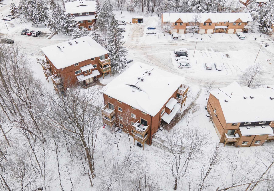 20-evergreen-court-barrie-ontario-s5496936