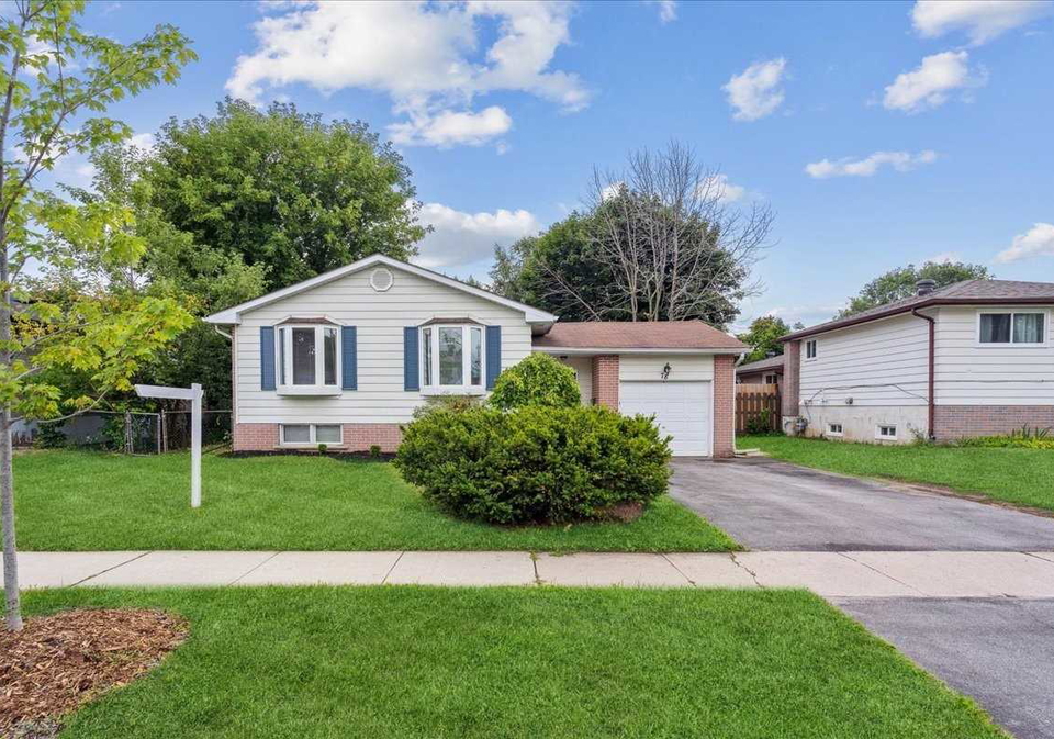 78-college-crescent-barrie-ontario-s5741185