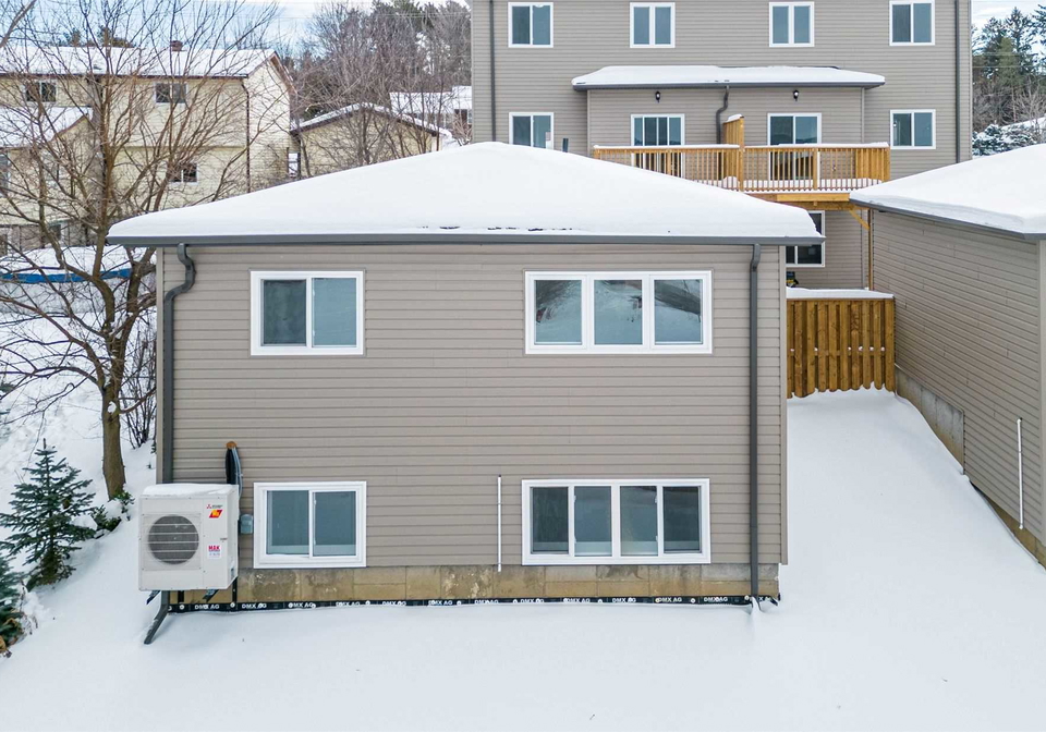 180-ardagh-road-barrie-ontario-s5881019