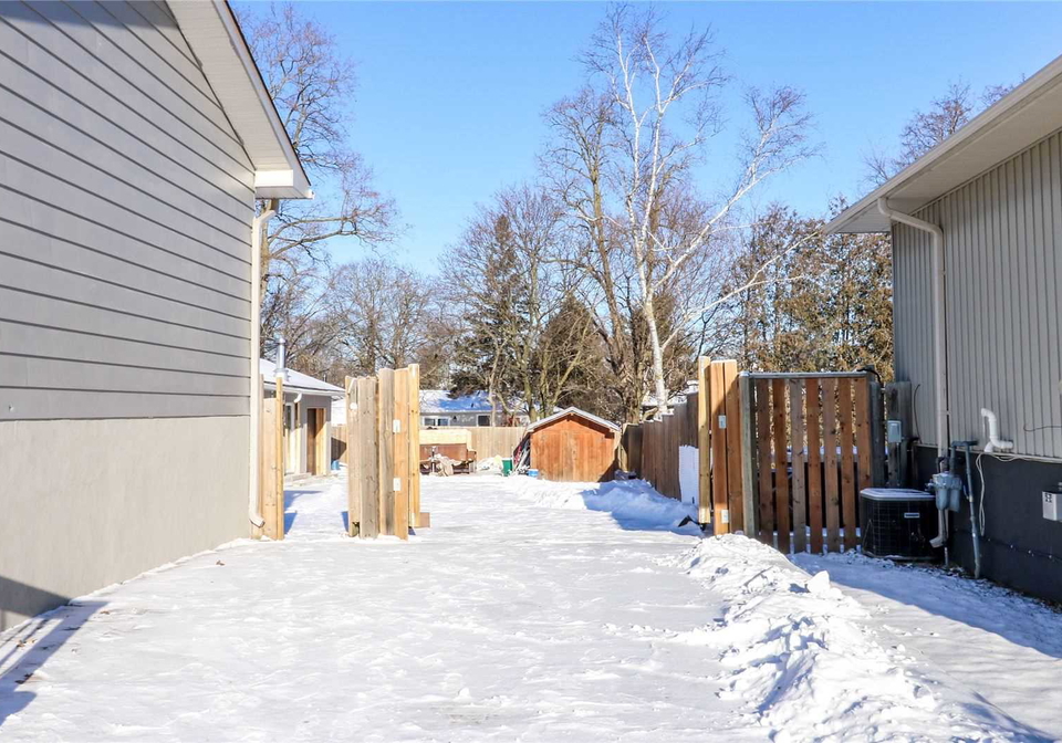235-cedar-crescent-barrie-ontario-s5945723