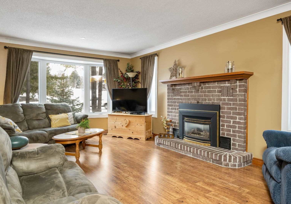 114-ardagh-road-barrie-ontario-s5973117