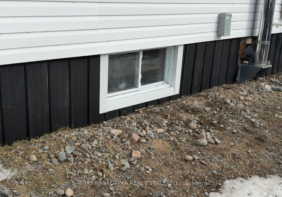 49a-51-sixth-avenue-larder-lake-ontario-t12010639