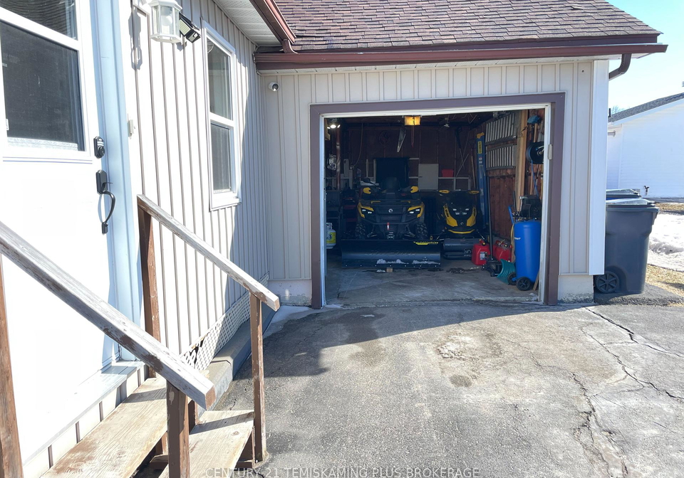 43-tenth-street-e-armstrong-ontario-t12090128