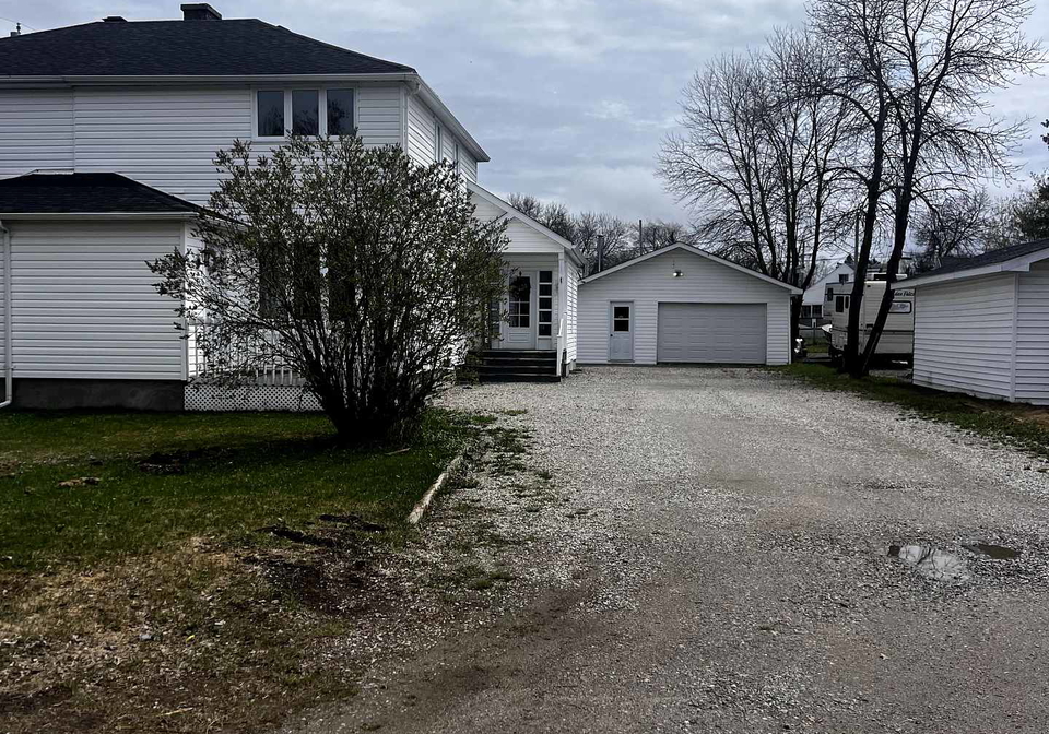18-victoria-street-kapuskasing-ontario-t12103389