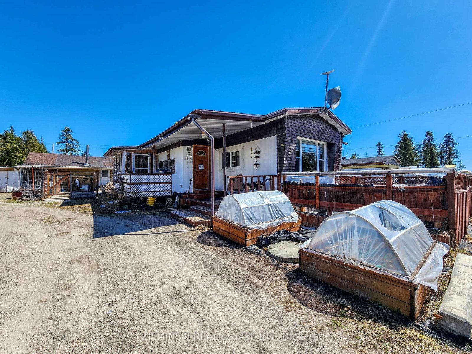 8885-11-highway-iroquois-falls-ontario-t12135696