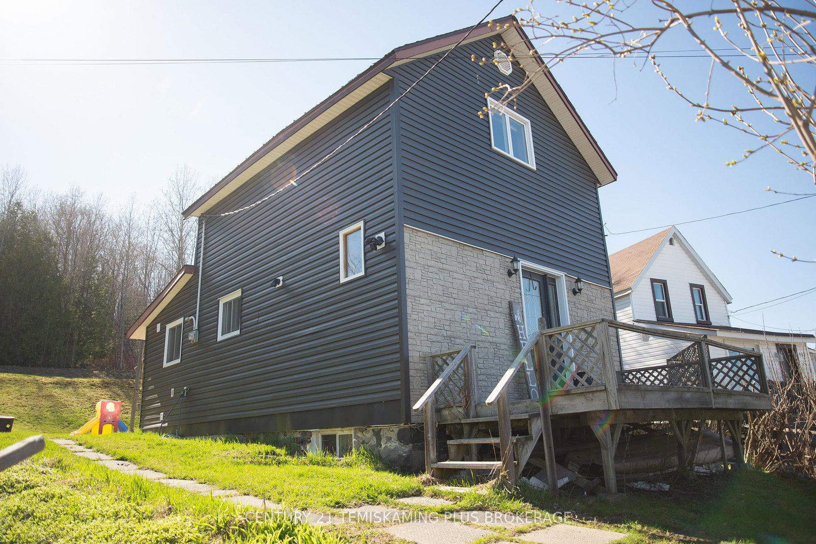 500-lakeshore-road-temiskaming-shores-ontario-t12145390