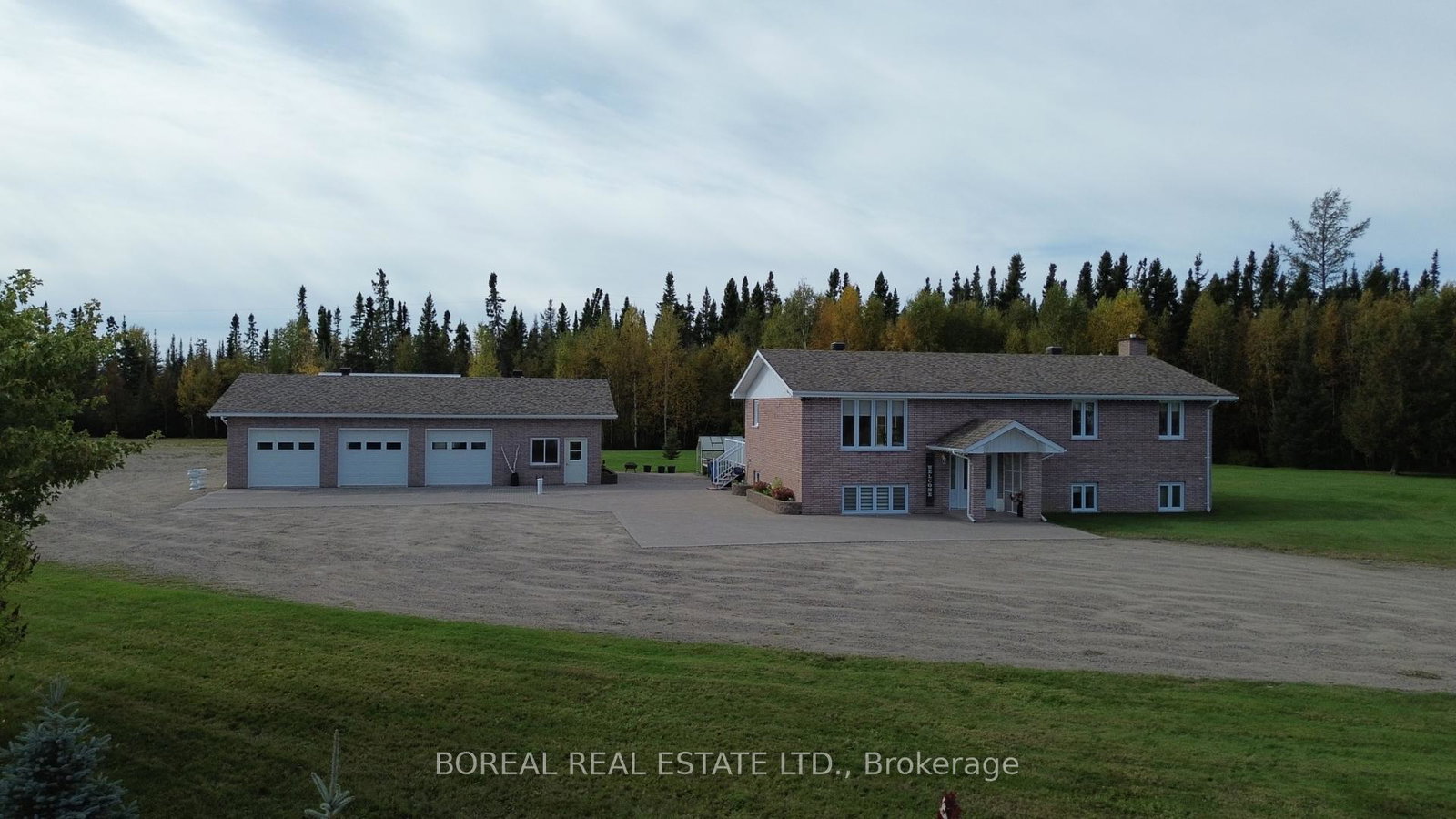 806-hwy-652-cochrane-ontario-t12163980