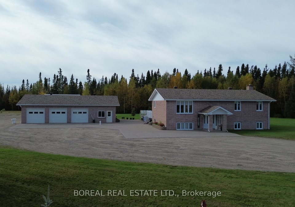 806-hwy-652-cochrane-ontario-t12163980