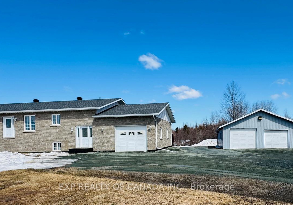 1467-hwy-652-highway-e-cochrane-ontario-t12170004