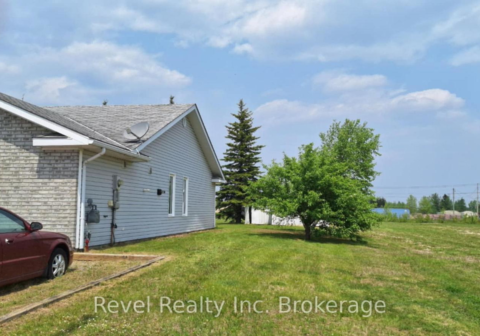320-prince-street-hearst-ontario-t12173144