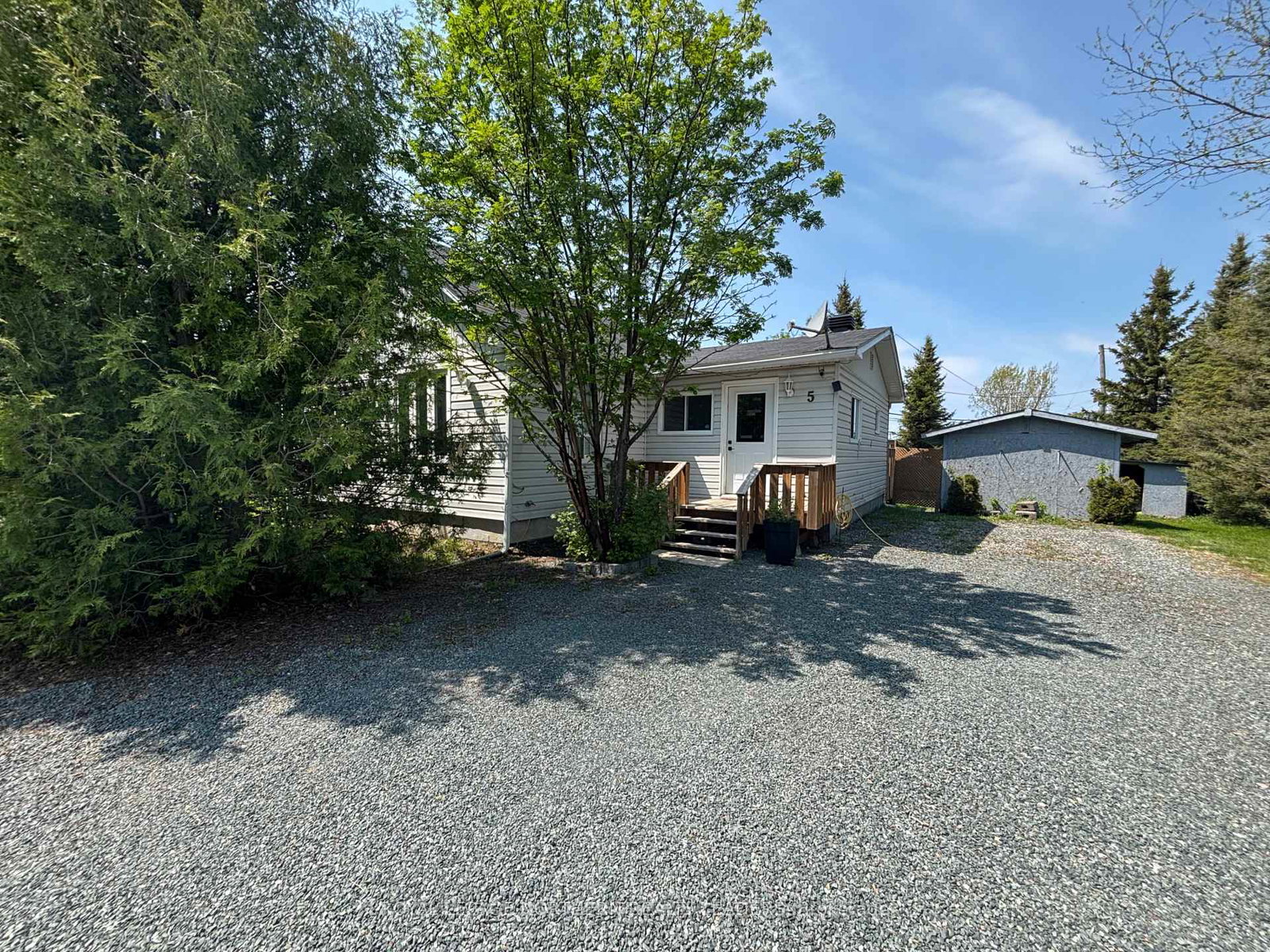5-algonquin-road-cochrane-ontario-t12189615