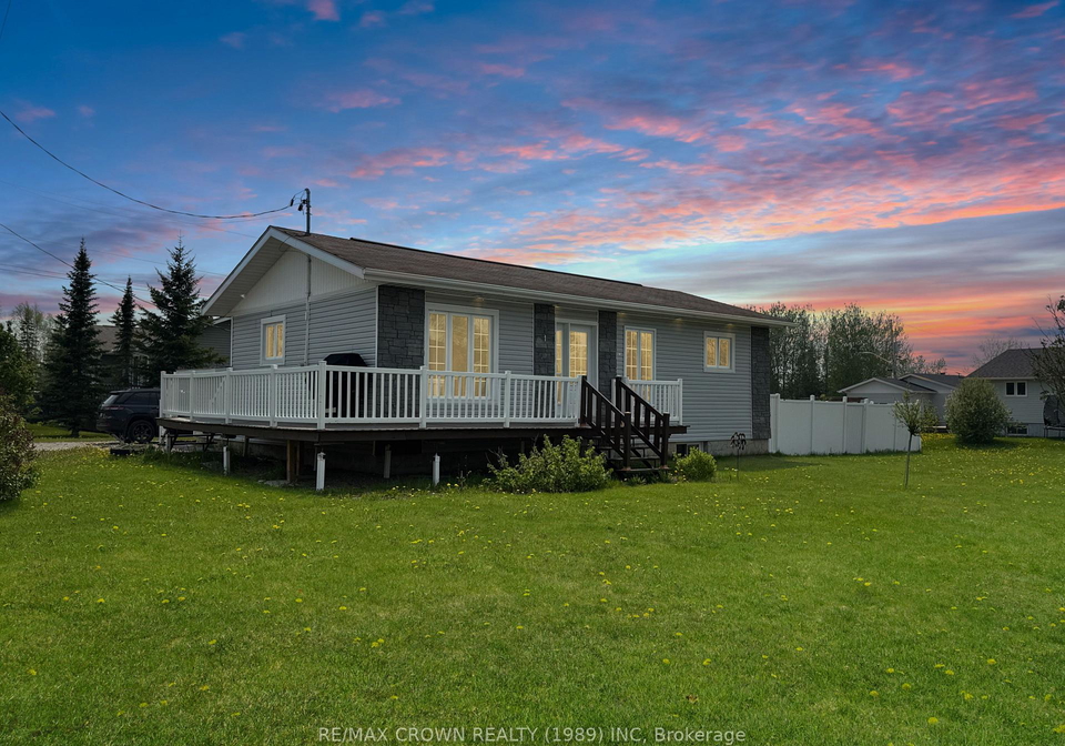 1-bryant-street-hearst-ontario-t12202919