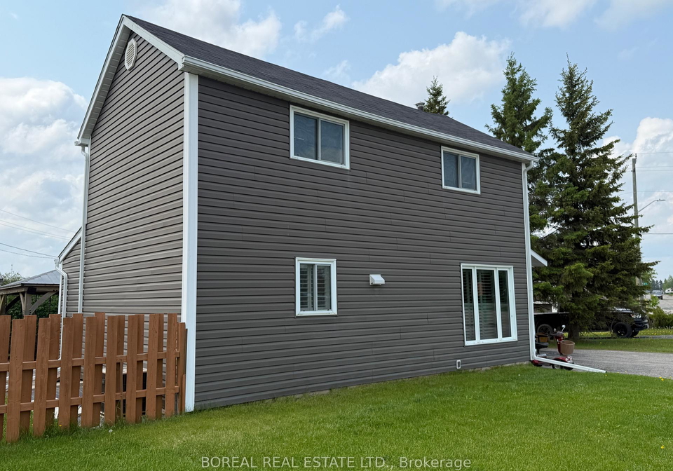 1-boisvert-crescent-cochrane-ontario-t12209487