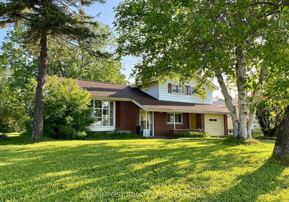 147-picadilly-circle-iroquois-falls-ontario-t12219698