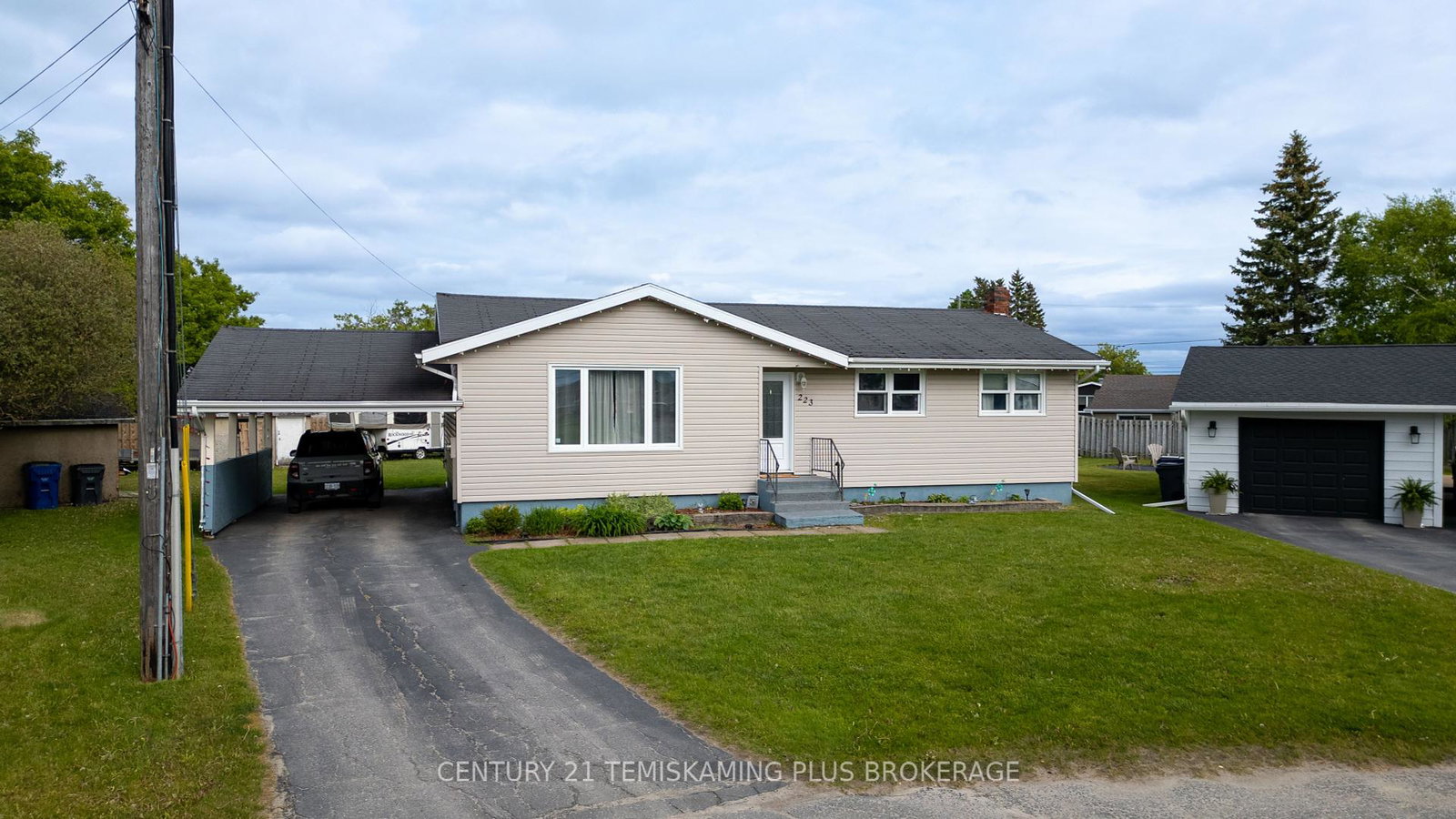 223-byam-avenue-temiskaming-shores-ontario-t12222567