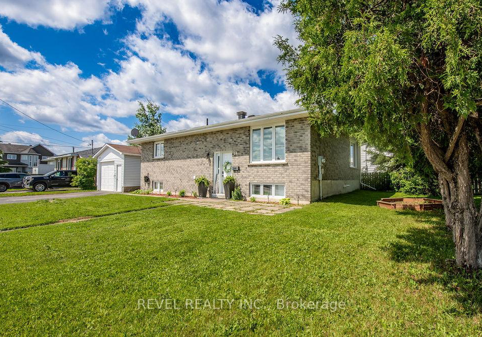 14-moore-street-timmins-ontario-t12249352