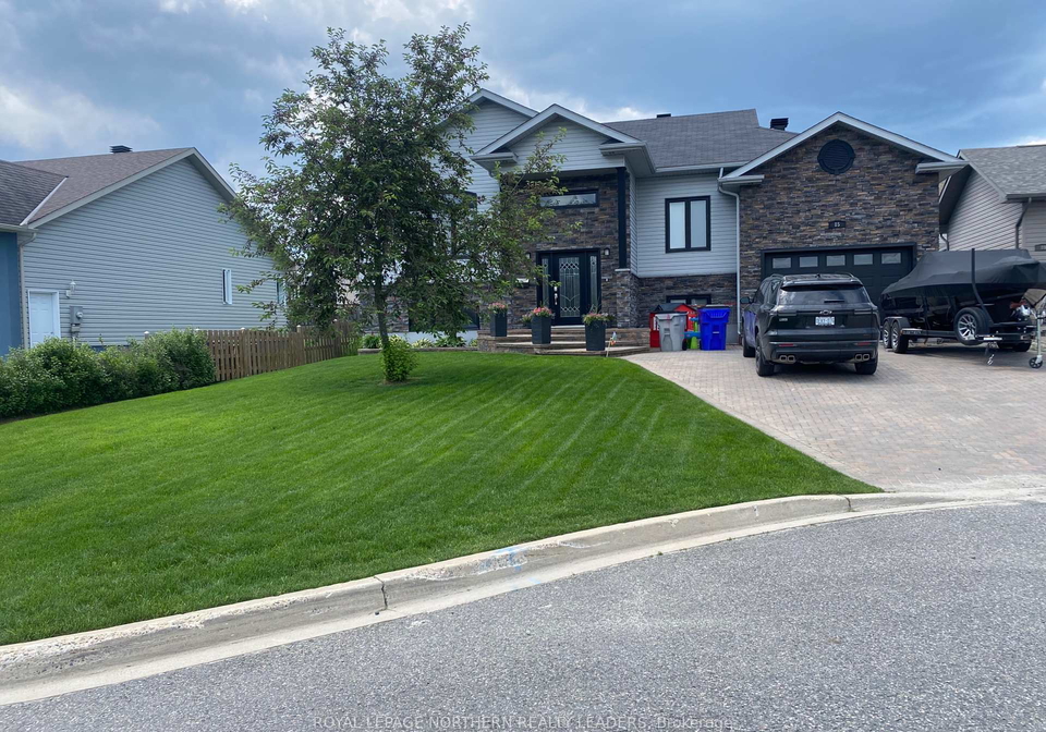 85-diamond-court-timmins-ontario-t12250794