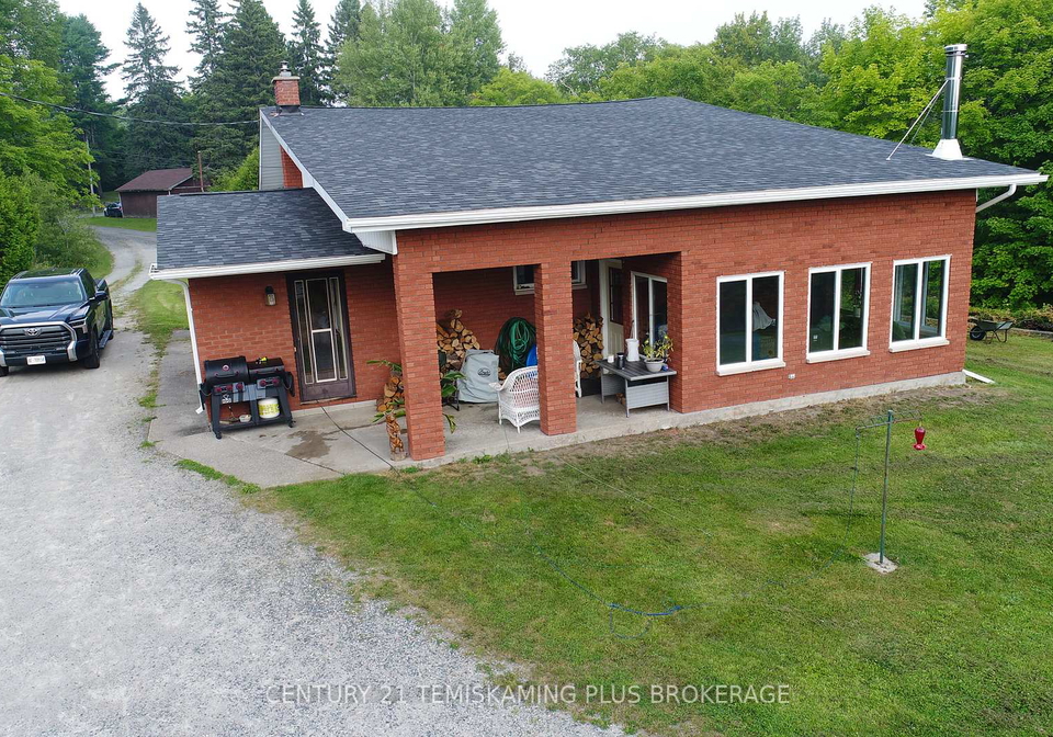 858013-short-street-timiskaming-ontario-t12255470